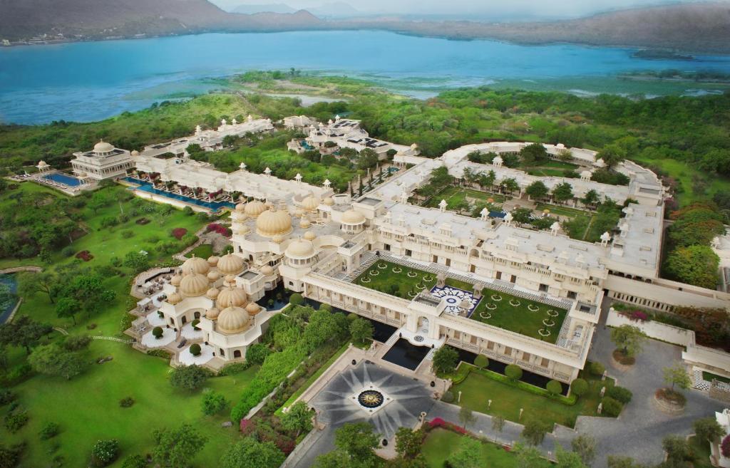 The Top 5 Resort Hotels in India