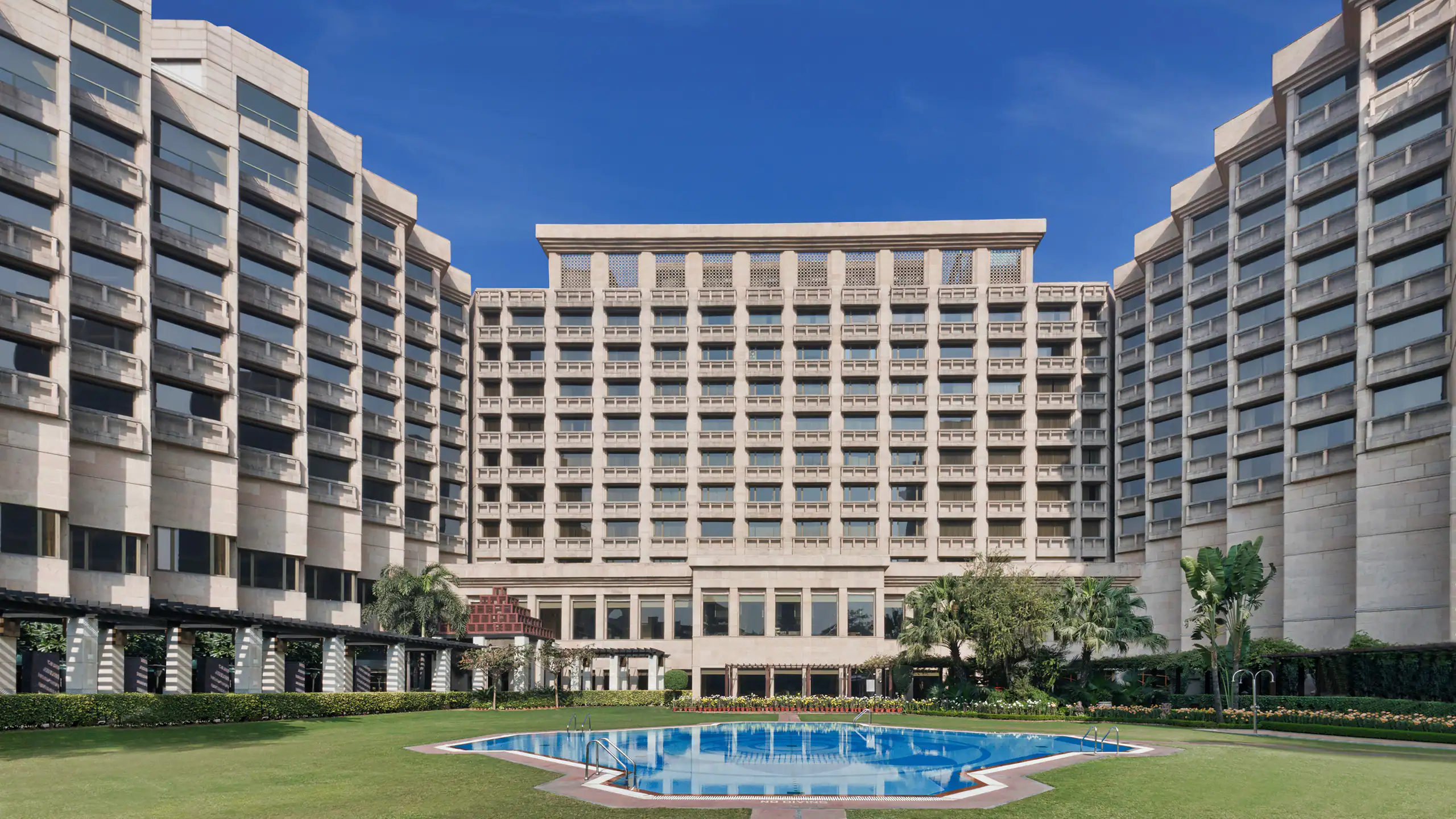 THE BEST HOTELS IN DELHI