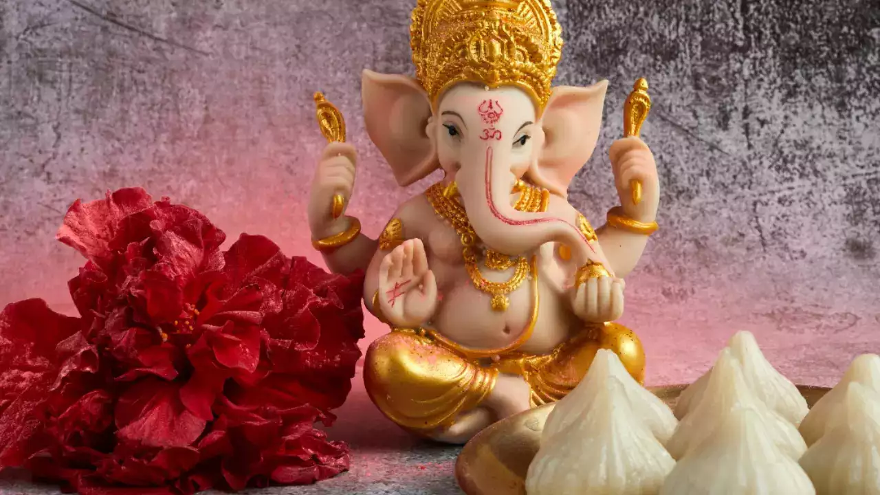 GANESH CHATURTHI – BIRTH OF LORD GANESHA